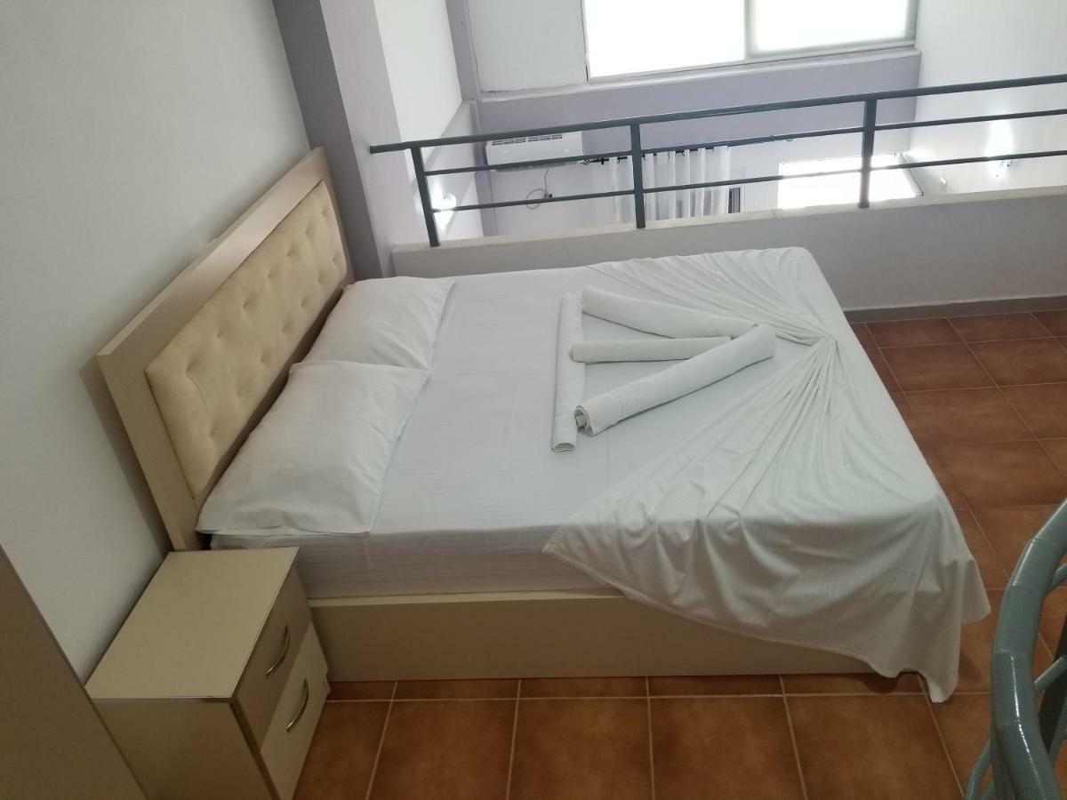 Ferienwohnung Sweet Dreams Apartament Sarandë Exterior foto